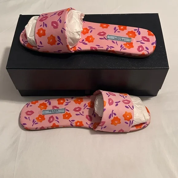 🛍️🛍️ HOST PICK 🎁 💯 Authentic PRADA Pink and Purple Women's slides/Sandals - Picture 9 of 12